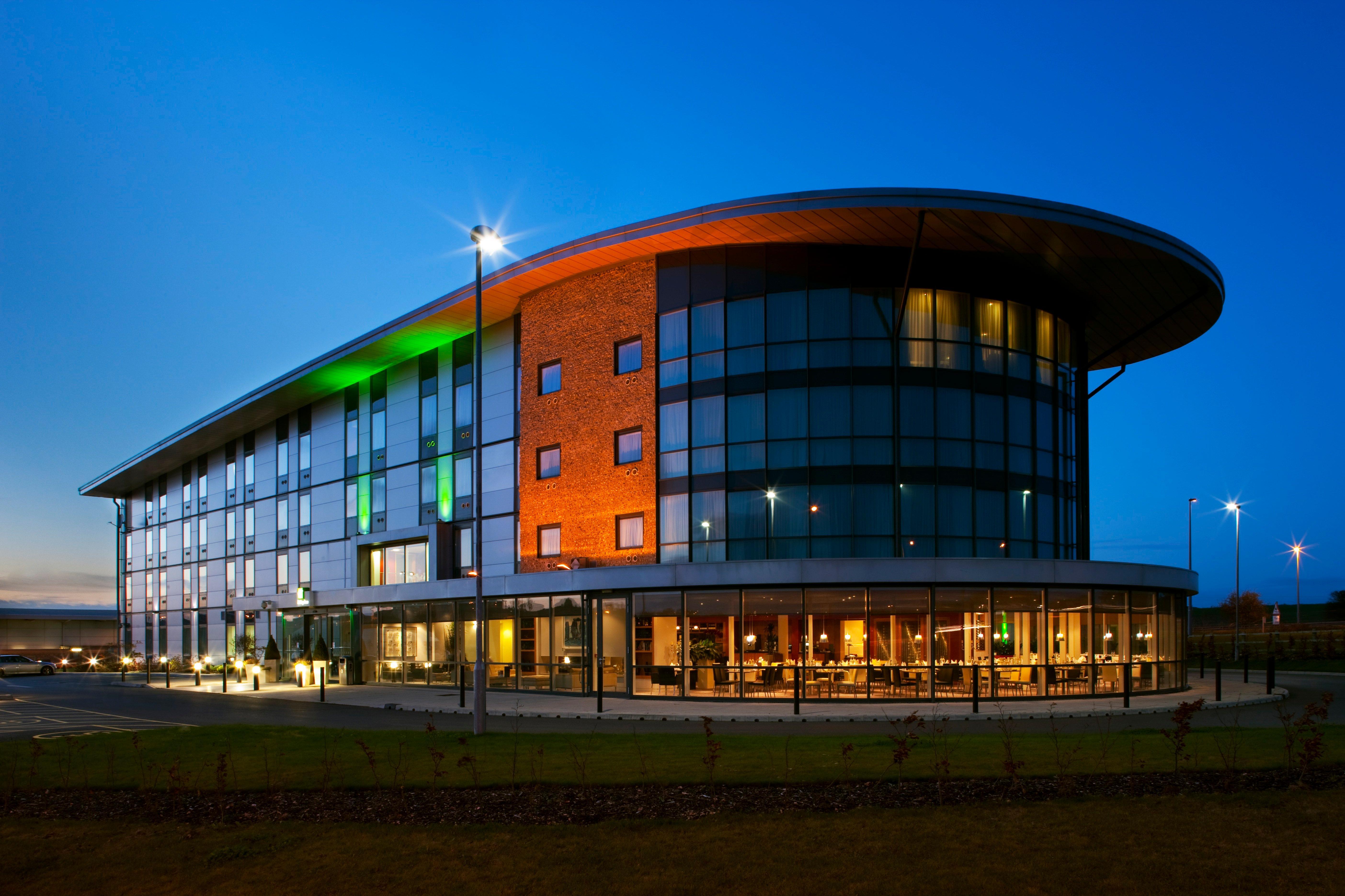 Salisbury - Stonehenge By Ihg Hotel 4*